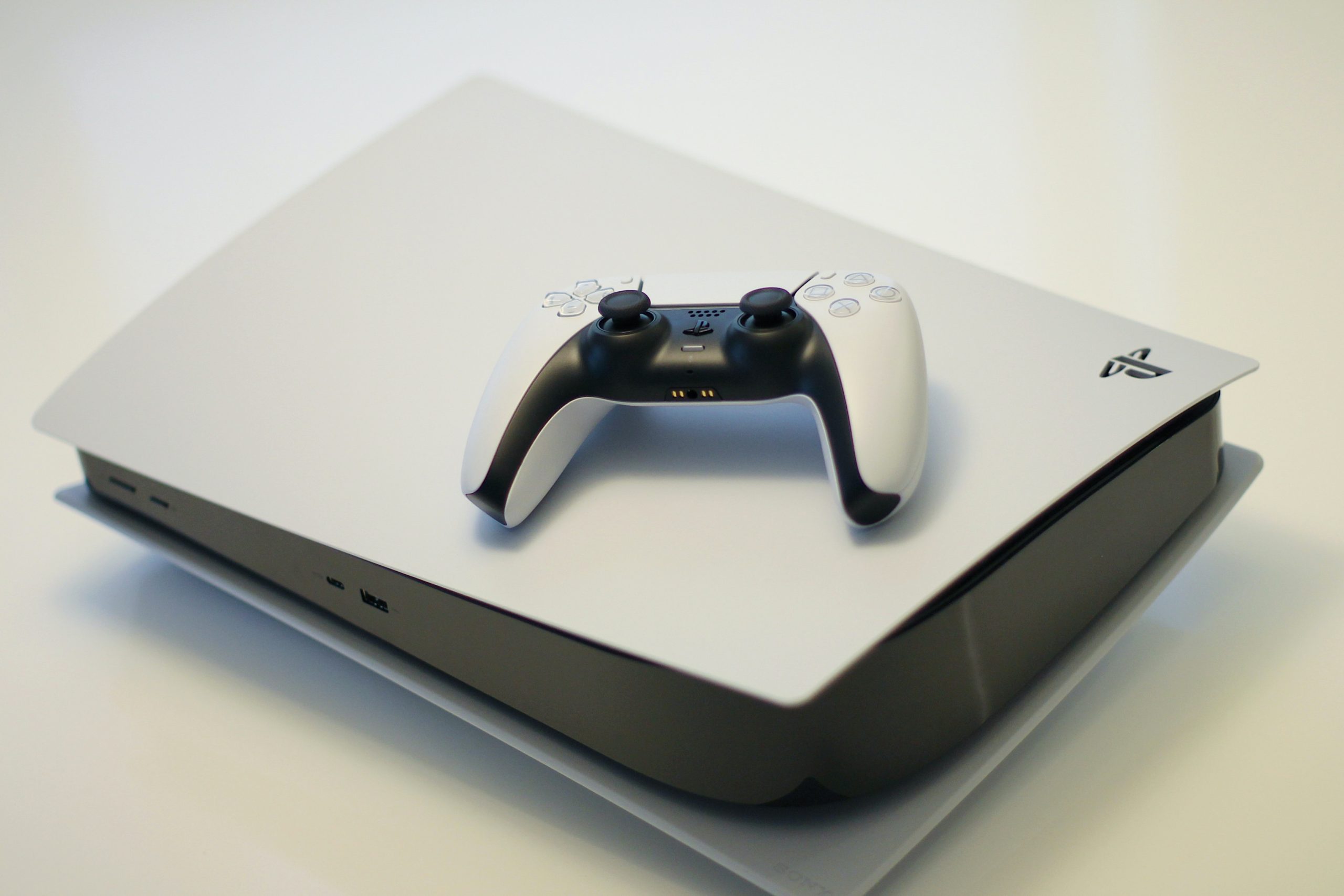 Undgå at blive snydt når du skal købe en PS5 – PlayStation 5.